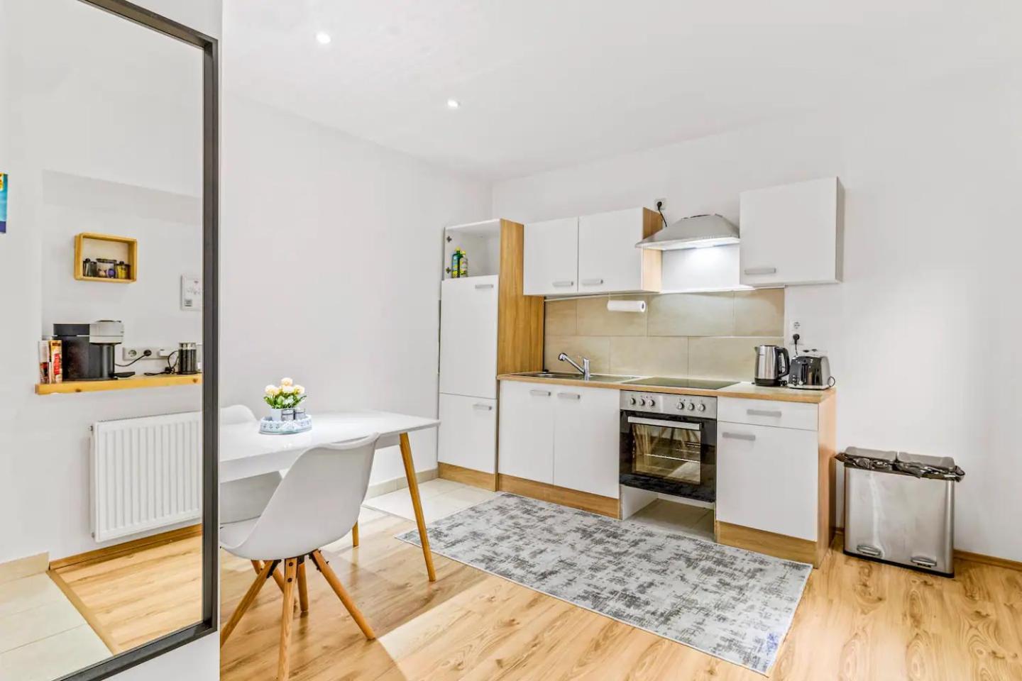 Appartement Modernes 35qm Nahe Flughafen & Zentrum *